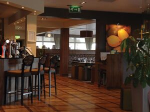 Gailes Hotel Bar