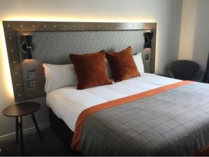 Gailes Hotel Bedroom